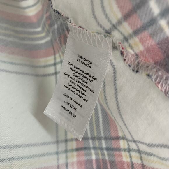 Talbots Sz Medium Red Gold Black Plaid Christmas Color Long Sleeve Turtleneck - Picture 5 of 8